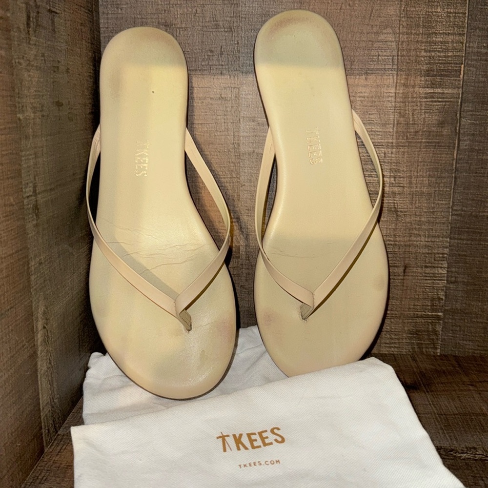 TKEES SANDALS- size 7/38